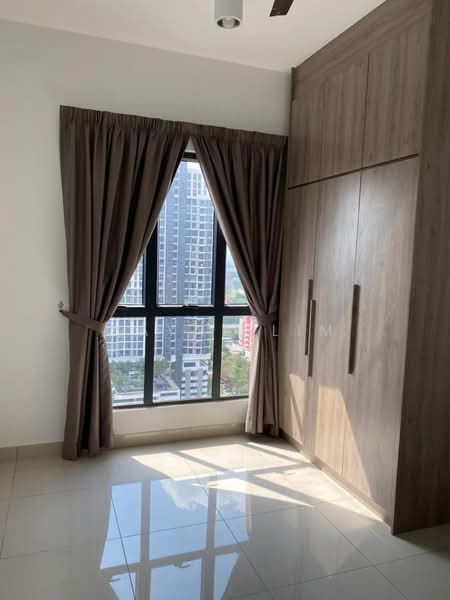 Kondominium untuk Disewa di The Sky Residence - Wayne Lim - Bedroom - PropertyGuru.com.my