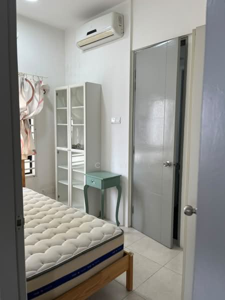 Servis Apartment untuk Disewa di VIM 3 @ Desa Park North - Vicky . - Bedroom - PropertyGuru.com.my