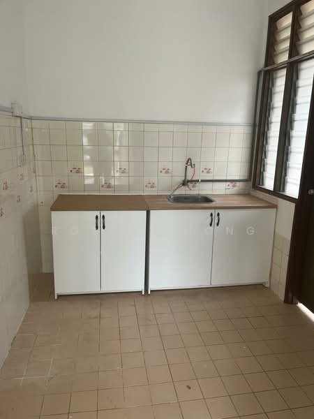 Terraced House for Sale in Usj 13 (Subang Jaya) - Rosey Chong - Kitchen - PropertyGuru.com.my