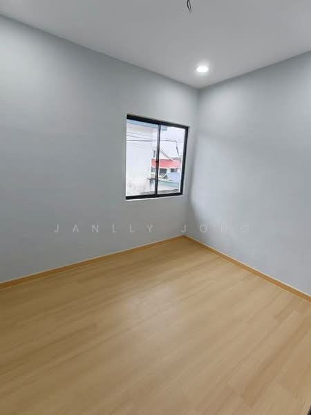 2-storey Terraced House for Sale in Taman Bukit Jaya (Ulu Tiram) - Janlly Jong - Interior - PropertyGuru.com.my