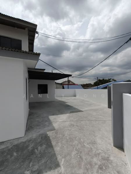 2-storey Terraced House for Sale in Taman Bukit Jaya (Ulu Tiram) - Janlly Jong - Exterior - PropertyGuru.com.my