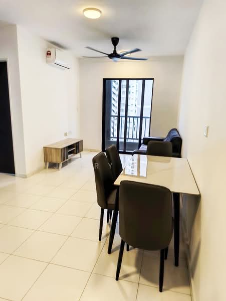 Kondominium untuk Disewa di TRI PINNACLE - Jerry Tan - Living Room - PropertyGuru.com.my
