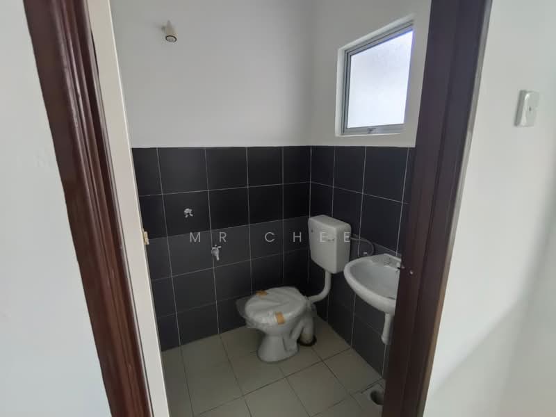 Terraced House for Sale in Ipoh (Perak) - Mr Chee - Bathroom - PropertyGuru.com.my