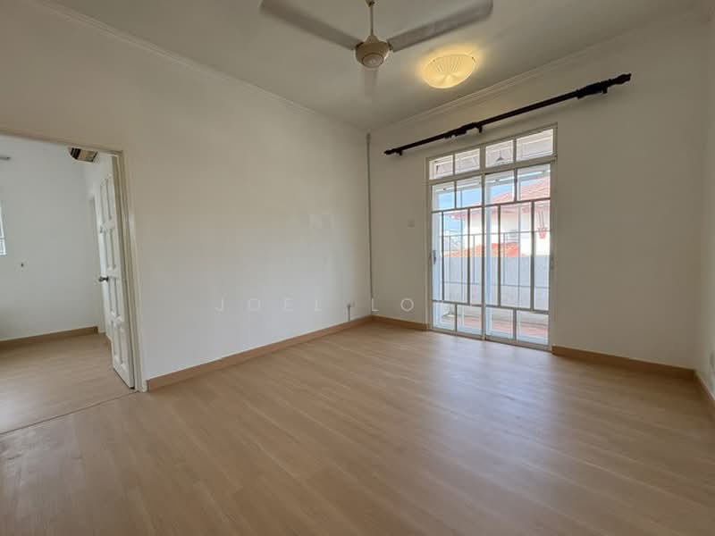 Semi-Detached House for Sale in Seksyen 4 (Kota Damansara) - Joel Loke - Living Room - PropertyGuru.com.my