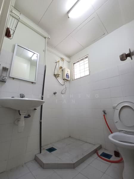 Condominium for Sale at Park View Tower - Lee Kheng Tan - Bathroom - PropertyGuru.com.my