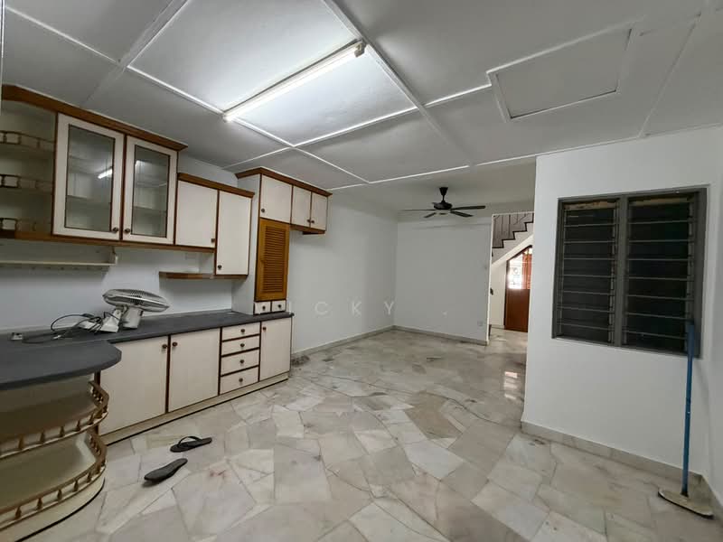 Rumah Teres 2 Tingkat untuk Disewa di Bandar Menjalara (Kuala Lumpur) - Vicky . - Kitchen - PropertyGuru.com.my