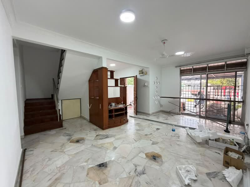 Rumah Teres 2 Tingkat untuk Disewa di Bandar Menjalara (Kuala Lumpur) - Vicky . - Living Room - PropertyGuru.com.my