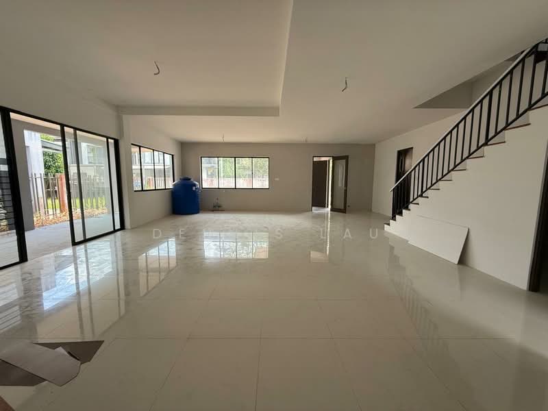 Semi-Detached House for Sale in Kuching (Sarawak) - Dennis Lau - Living Room - PropertyGuru.com.my