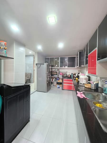 Rumah Teres 2 Tingkat untuk Dijual di Taman Setia Indah (Tebrau) - Tommy Tai - Kitchen - PropertyGuru.com.my