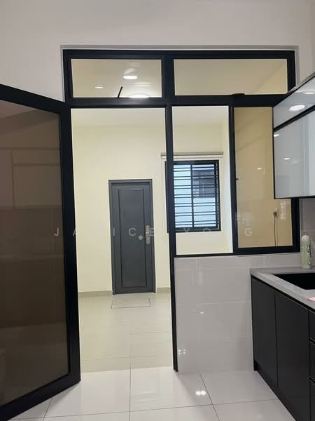 Rumah Teres 2 Tingkat untuk Disewa di Johor Bahru (Johor) - Janice Yong - Kitchen - PropertyGuru.com.my