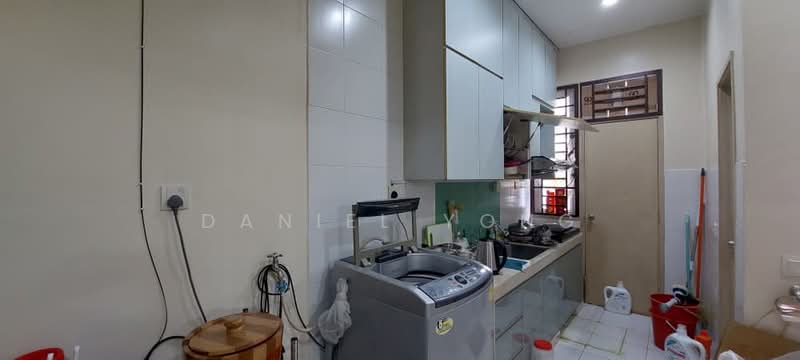 2-storey Terraced House for Sale in Setia Tropika (Johor Bahru) - Daniel Yong - Kitchen - PropertyGuru.com.my
