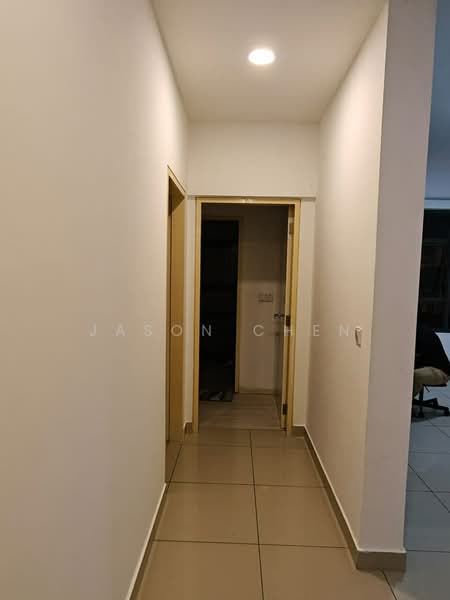 Kondominium untuk Disewa di Lakeville Residence - Jason Chen - Corridor - PropertyGuru.com.my