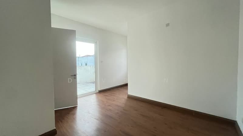 Semi-Detached House for Sale in Taman Nadayu 92 (Kajang) - Denver Sin - Interior - PropertyGuru.com.my