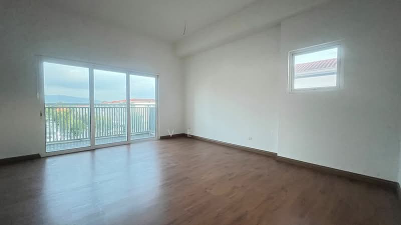 Semi-Detached House for Sale in Taman Nadayu 92 (Kajang) - Denver Sin - Balcony - PropertyGuru.com.my