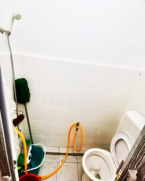 Pangsapuri untuk Disewa di The Rise Collection 1 - Jerry Tan - Bathroom - PropertyGuru.com.my