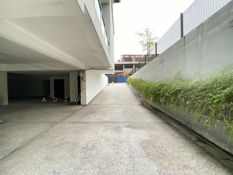 Bungalow for Sale in Bukit Jelutong (Shah Alam) - Adzura Zamedin - PropertyGuru.com.my