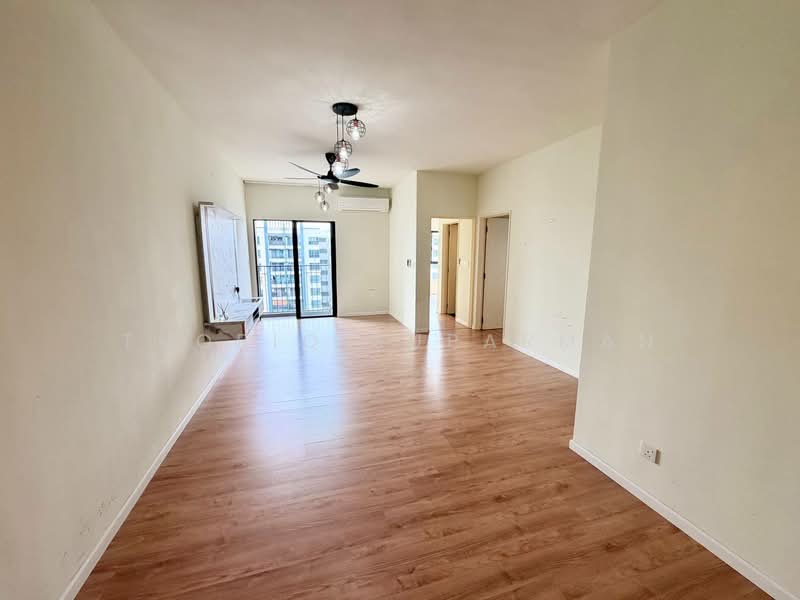 Servis Apartment untuk Dijual di Dian Residency - Thoriq Suparman - Living Room - PropertyGuru.com.my