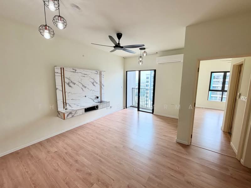 Servis Apartment untuk Dijual di Dian Residency - Thoriq Suparman - Living Room - PropertyGuru.com.my