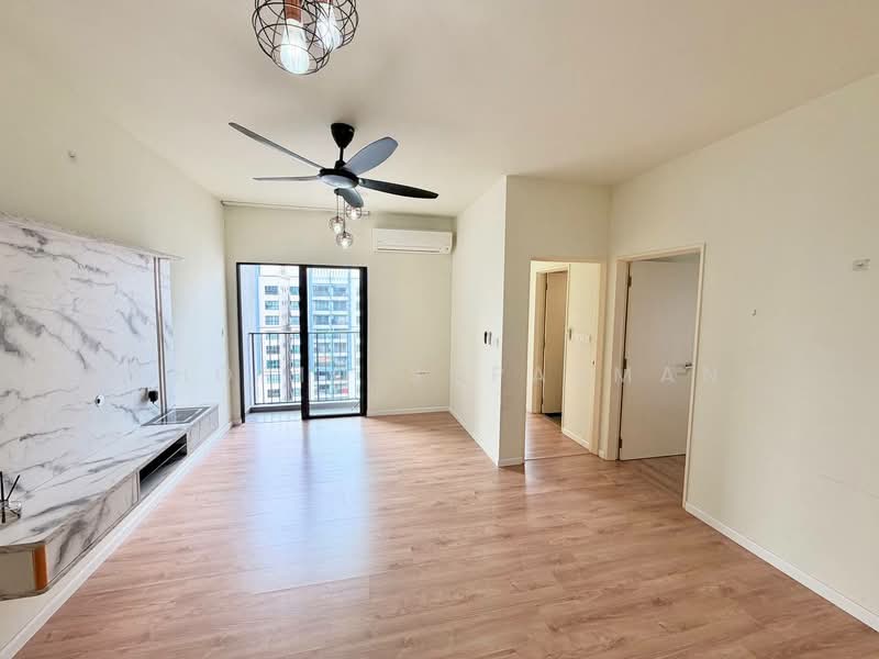 Servis Apartment untuk Dijual di Dian Residency - Thoriq Suparman - Living Room - PropertyGuru.com.my