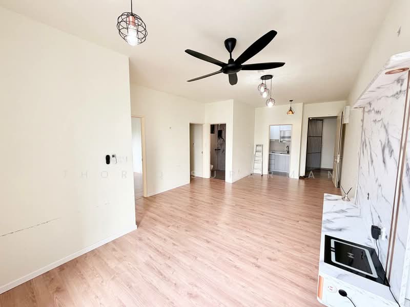 Servis Apartment untuk Dijual di Dian Residency - Thoriq Suparman - Living Room - PropertyGuru.com.my
