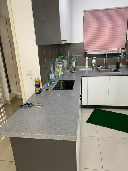 Kondominium untuk Disewa di Lakeville Residence - Jason Chen - Kitchen - PropertyGuru.com.my