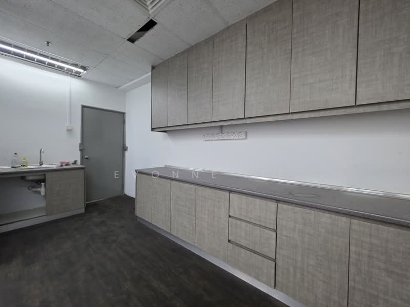Pejabat untuk Disewa di Petaling Jaya (Selangor) - Evonne Lee - Kitchen - PropertyGuru.com.my