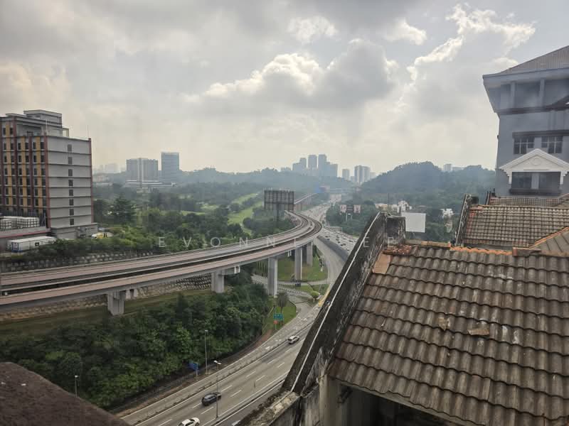 Pejabat untuk Disewa di Petaling Jaya (Selangor) - Evonne Lee - View - PropertyGuru.com.my