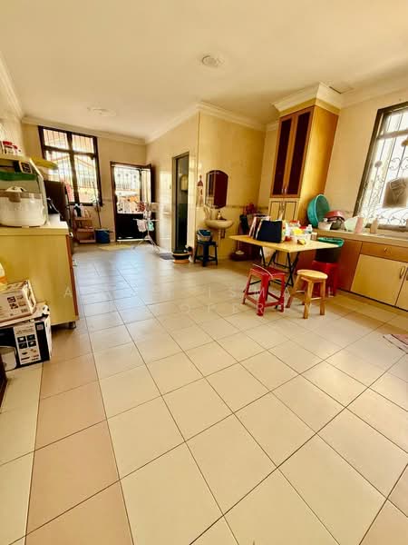 2-storey Terraced House for Sale in Taman Desa Tebrau (Tebrau) - Azlan Ismail aiproperty - Kitchen - PropertyGuru.com.my