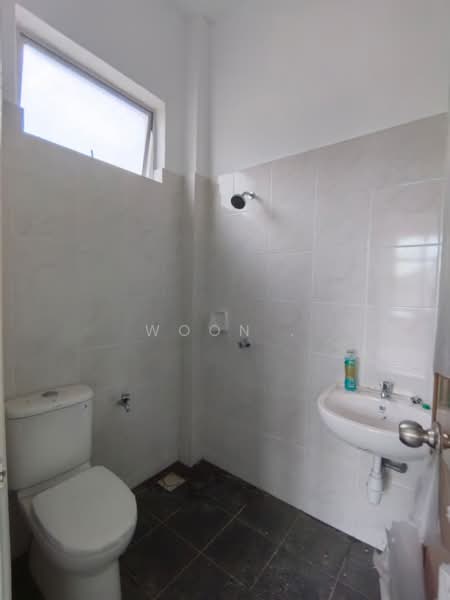 Rumah Banglo untuk Disewa di Alor Gajah (Melaka) - Woon . - Bathroom - PropertyGuru.com.my