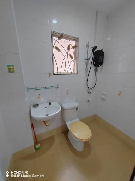 2-storey Terraced House for Rent in Shah Alam (Selangor) - Terence Lee - Bathroom - PropertyGuru.com.my