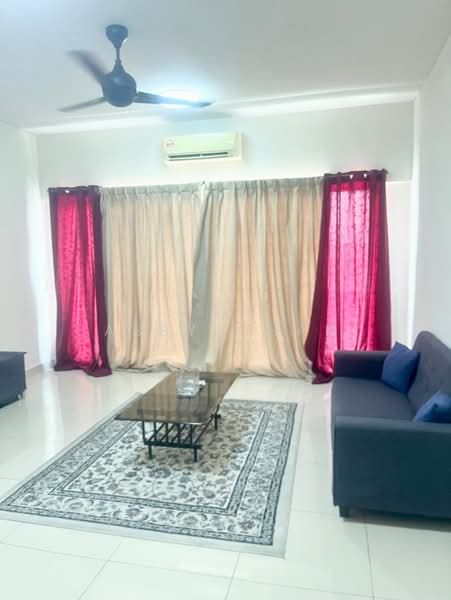 Servis Apartment untuk Disewa di SetiaWalk - Abby Chan - Living Room - PropertyGuru.com.my