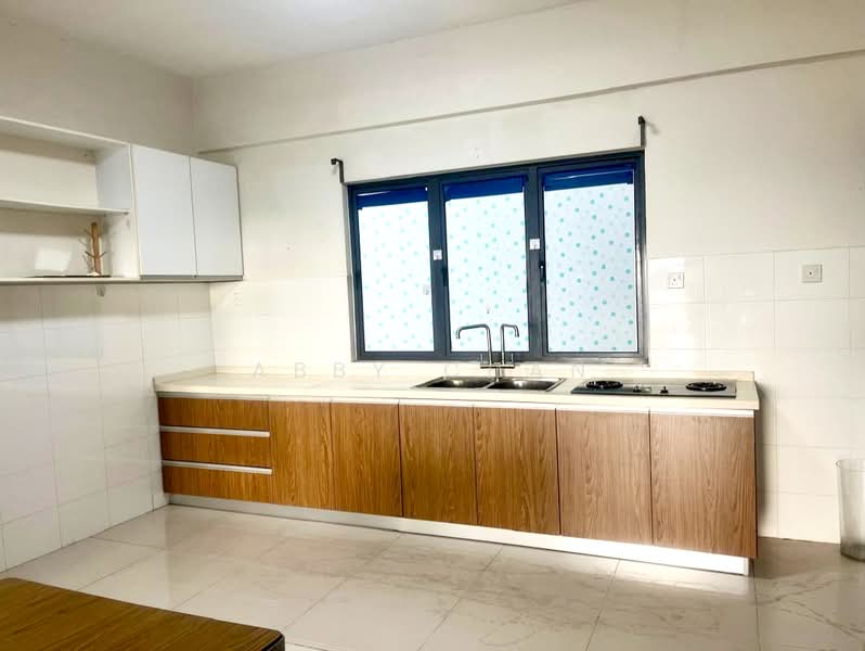 Servis Apartment untuk Disewa di SetiaWalk - Abby Chan - Kitchen - PropertyGuru.com.my