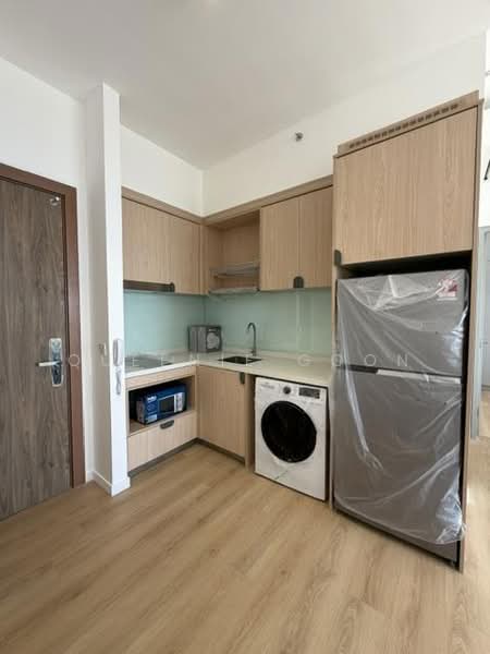 Servis Apartment untuk Disewa di The Meg Serviced Residence - Queenie Goon - Kitchen - PropertyGuru.com.my