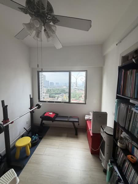 Kondominium untuk Dijual di Royalle Condominium - Eric Per - Study - PropertyGuru.com.my