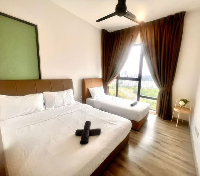 Service Residence for Sale at Southkey Mosaic - Mavis Hew - Bedroom - PropertyGuru.com.my