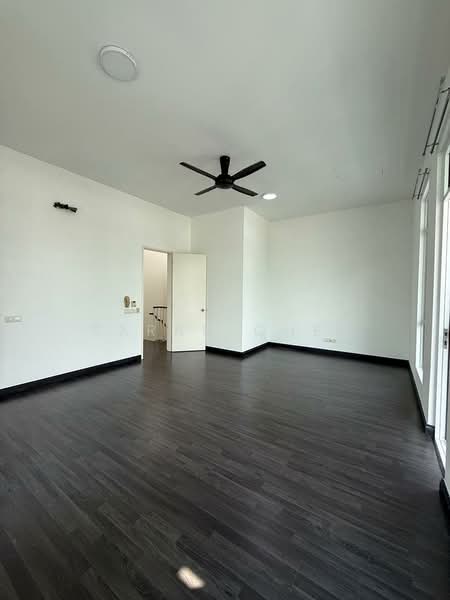 Rumah Teres 2 Tingkat untuk Dijual di Eco Majestic (Semenyih) - Sarah Chee - Interior - PropertyGuru.com.my