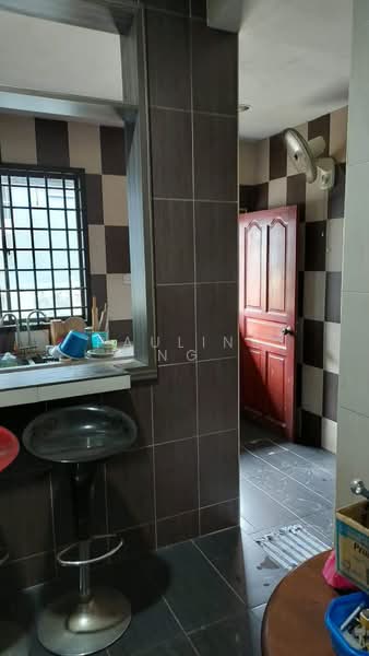 Rumah Berkembar untuk Disewa di Taman Rinting (Masai) - Pauline Ng - Kitchen - PropertyGuru.com.my