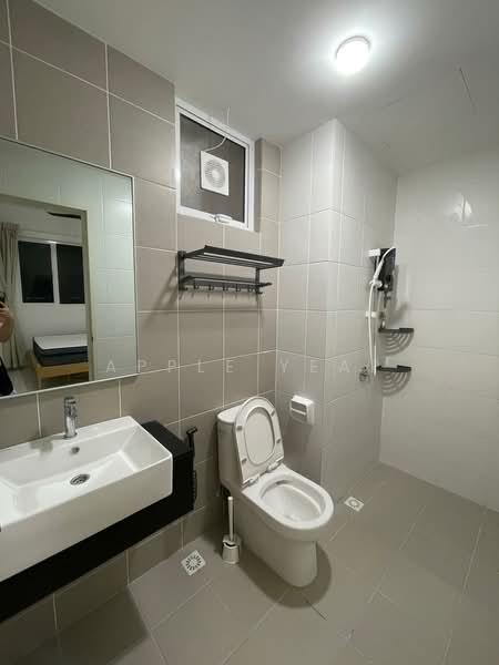 Kondominium untuk Disewa di Ideal Residency - Apple Yeap - Bathroom - PropertyGuru.com.my