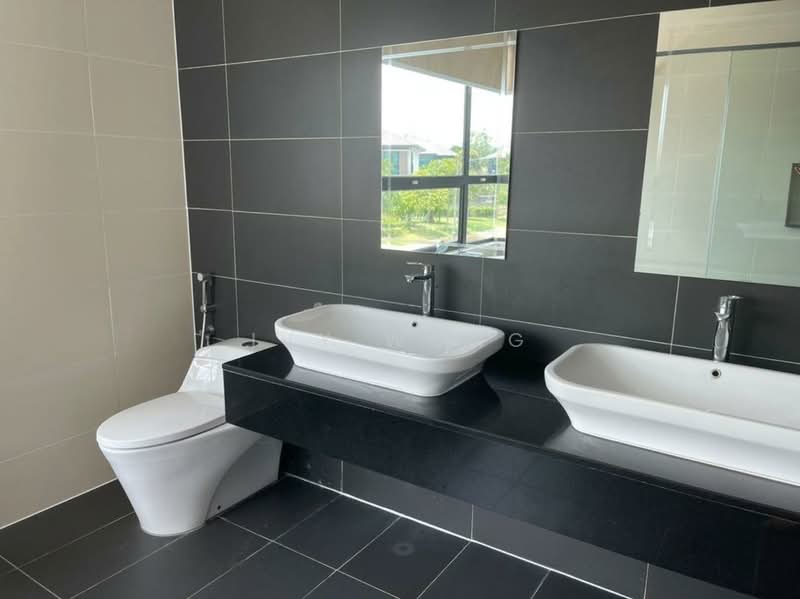 Semi-Detached House for Rent in Lepironia Gardens (Cyberjaya) - Ivy Wong - Bathroom - PropertyGuru.com.my