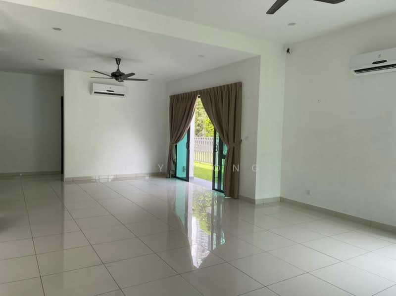Semi-Detached House for Rent in Lepironia Gardens (Cyberjaya) - Ivy Wong - Living Room - PropertyGuru.com.my