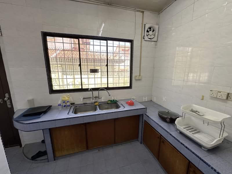 Rumah Teres untuk Dijual di Bandar Sungai Long (Selangor) - Jayden Chik - Kitchen - PropertyGuru.com.my