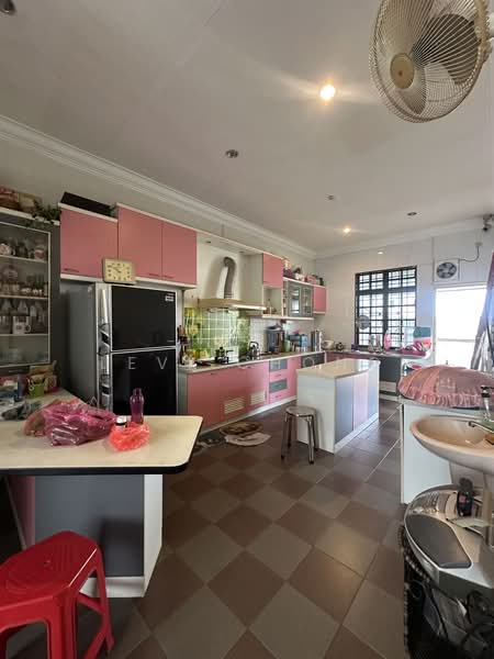 Rumah Banglo untuk Dijual di Kampung Sri Ampang (Ipoh) - Levi Chong - Kitchen - PropertyGuru.com.my