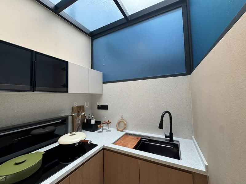 Cluster House for Sale in Forest City (Gelang Patah) - Suny Sior - Kitchen - PropertyGuru.com.my