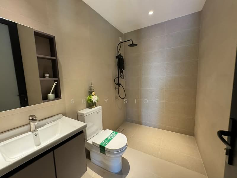 Cluster House for Sale in Forest City (Gelang Patah) - Suny Sior - Bathroom - PropertyGuru.com.my