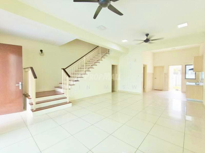 Rumah Teres 2 Tingkat untuk Dijual di Alam Impian (Shah Alam) - Hazlin Miswan - Living Room - PropertyGuru.com.my