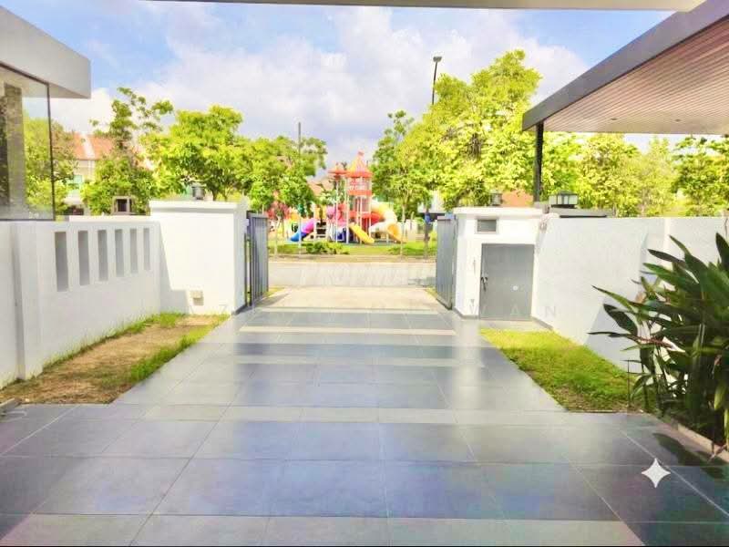 Rumah Teres 2 Tingkat untuk Dijual di Alam Impian (Shah Alam) - Hazlin Miswan - Exterior - PropertyGuru.com.my