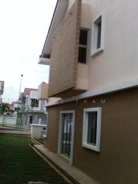 Rumah Teres 2-Tingkat untuk Dijual di D'alpinia (Puchong) - Steve Tham - Exterior - PropertyGuru.com.my