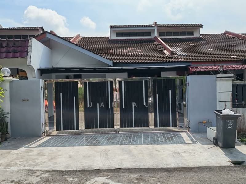 Rumah Teres 1 Tingkat untuk Dijual di Taman Puteri Wangsa (Ulu Tiram) - JAN AU - Exterior - PropertyGuru.com.my