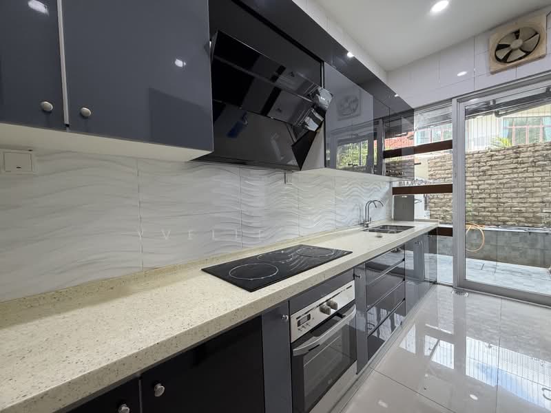 3.5-storey Terraced House for Sale in Duta Tropika (Batu) - Yvelle Wong - Kitchen - PropertyGuru.com.my
