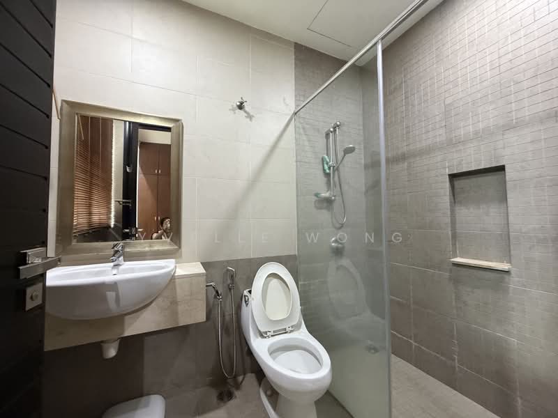 3.5-storey Terraced House for Sale in Duta Tropika (Batu) - Yvelle Wong - Bathroom - PropertyGuru.com.my